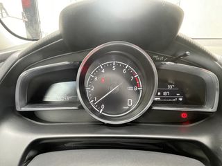 SIN ENTRADA! Mazda 2 70000KM!