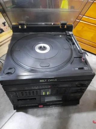 Cadena de música años 80