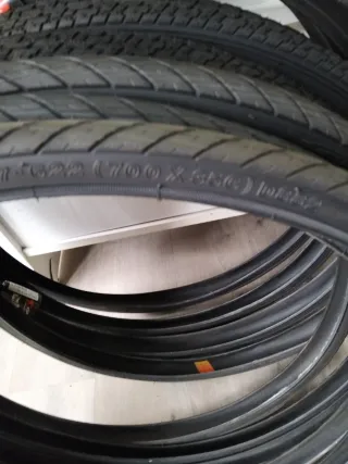 Cubierta de ciudad/trekking, Granada , bicicleta u