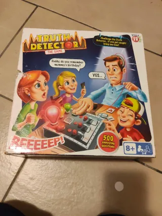 Juego Truth Detector (La Máquina de la Verdad)