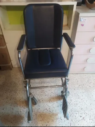 Silla de ruedas geriátrica