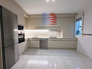 Piso en alquiler en Centro en Ourense