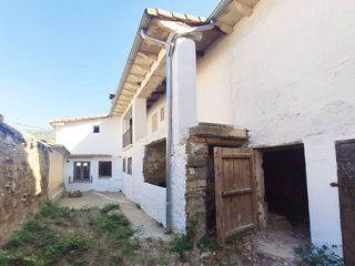Chalet en venta en Santaliestra y San Quílez