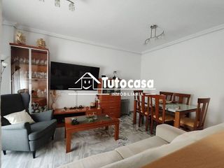 Casa adosada en venta en Montequinto en Dos Hermanas
