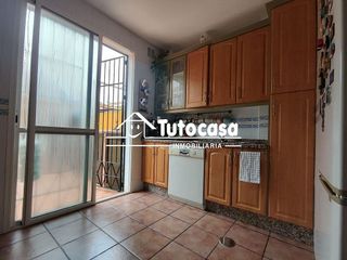 Casa adosada en venta en Montequinto en Dos Hermanas