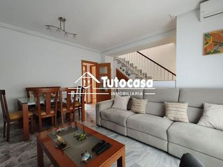 Casa adosada en venta en Montequinto en Dos Hermanas