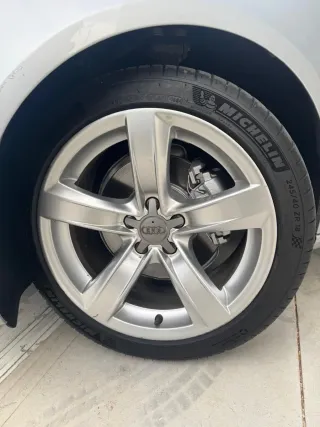 Llantas Audi 18 con neumáticos Michelin