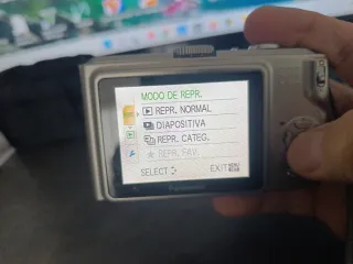 Cámara Digital Panasonic Lumix DMC-TZ4 Plata