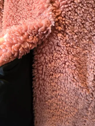 Abrigo peluche rosa Zara