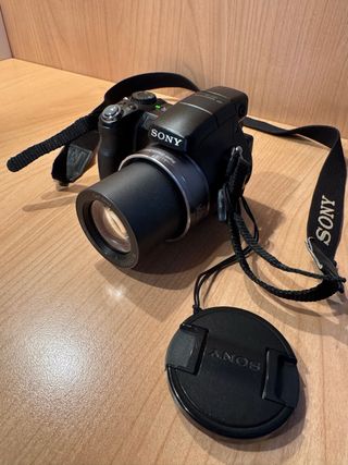 Fotocamera Sony H9