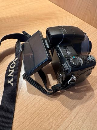 Fotocamera Sony H9