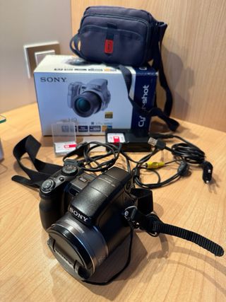 Fotocamera Sony H9