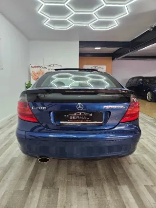 Mercedes-Benz  CLK 2002