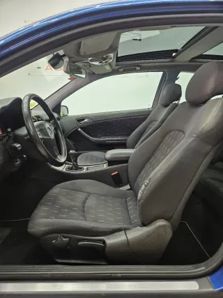 Mercedes-Benz  CLK 2002