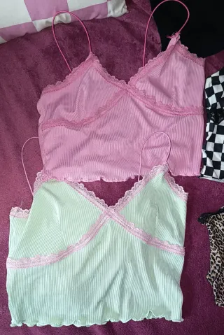 Lote 4 Tops Cortos Shein