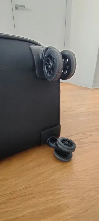 Valigia Carpisa LevityGo 101L Nera