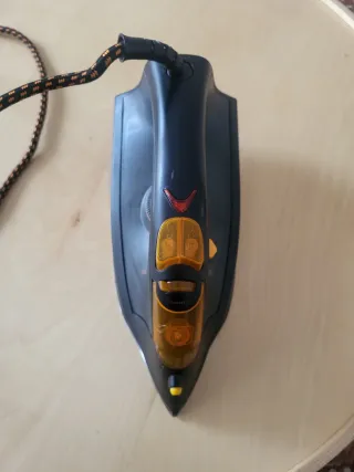 Plancha de ropa Clatronic