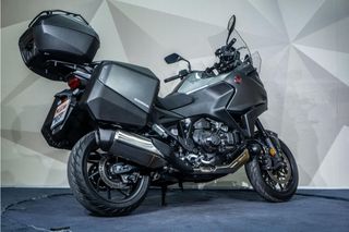 HONDA NT 1100 DCT MALETAS * IMPECABLE * POCO KM *