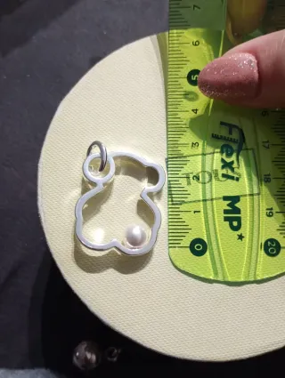 Colgante silueta perla