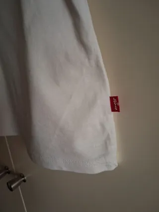 Camiseta Levi's Blanca Logo Rojo