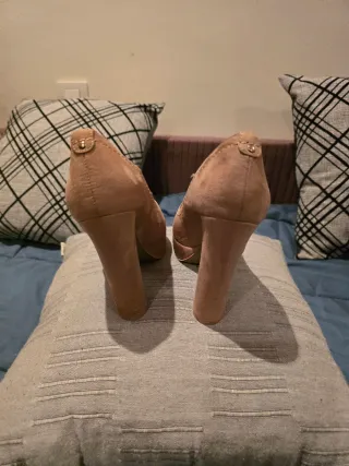 Zapatos Lefties ante beige tacón plataforma