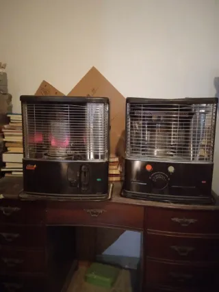 Lote 2 Estufas de parafina Zibro