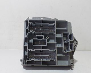 CAJA RELES / FUSIBLES FIAT PUNTO BERLINA (188)