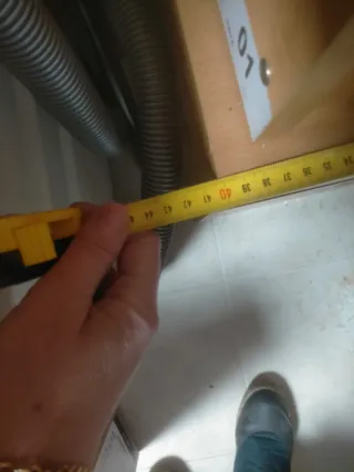 Dos mesitas de madera