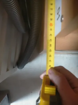 Dos mesitas de madera