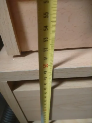 Dos mesitas de madera