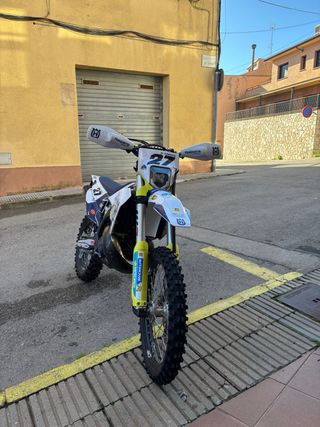 Husqvarna TE 300 TPI Enduro Moto