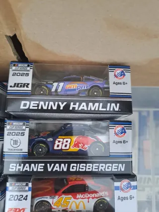 Coches Nascar a escala 1.64
