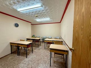 Local comercial en venta en Villena