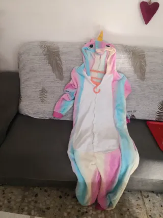 Pijama/Disfraz Unicornio Talla M no envio