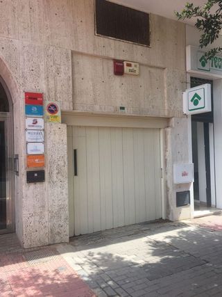 Garaje en alquiler en Barrio Alto - San Félix - Oliveros - Altamira en Almería