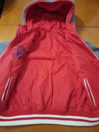 Cazadora reversible niño talla 6/7 años.Reversible