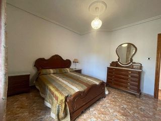 Chalet en venta en Peña de las Águilas en Elche