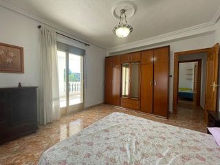 Chalet en venta en Peña de las Águilas en Elche