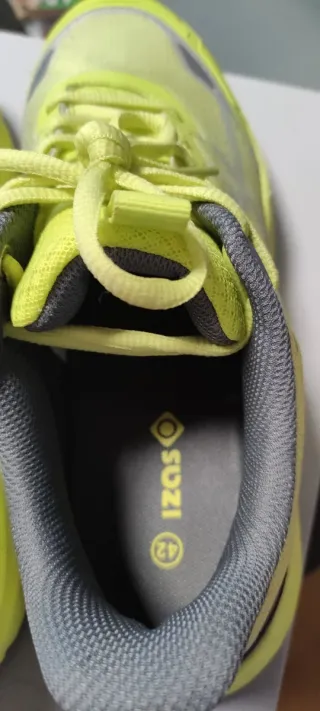 Zapatillas de trail amarillo fosforito