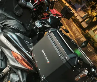 Soporte Maleta Yamaha XMAX 125 Negro