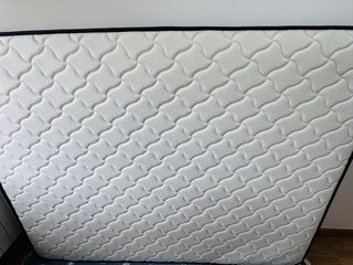 Colchón nuevo a estrenar 150×190 – venta por mudan