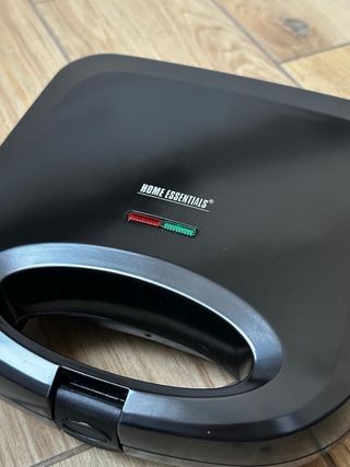 Sandwichiera Home Essentials Nera