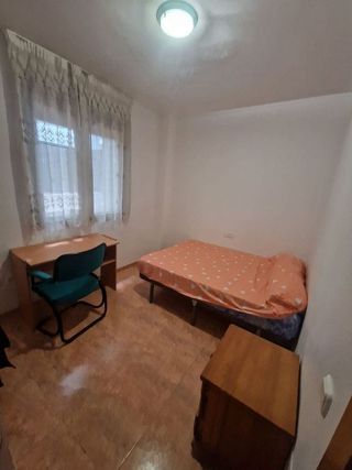 Piso en alquiler en Ciudad Jardín - Tagarete - El Zapillo en Almería