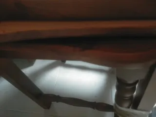 4 Sillas de Madera y Mesa Redonda Extensible