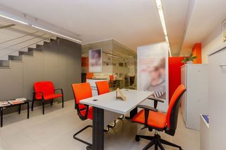 Local comercial en venta en Les Planes en Hospitalet de Llobregat, L´