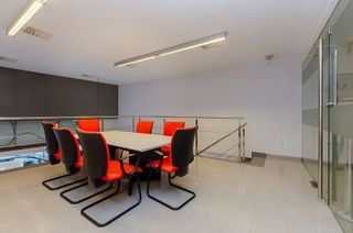 Local comercial en venta en Les Planes en Hospitalet de Llobregat, L´