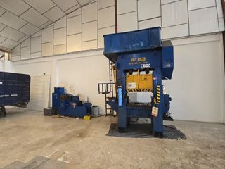 Prensa Excéntrica Arisa y Devanadora Lasa