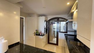 Casa adosada en venta en Benahavís