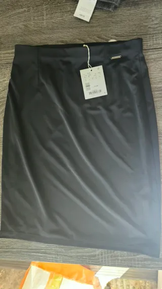 Lote 4 Faldas Cortas Tallas S-M