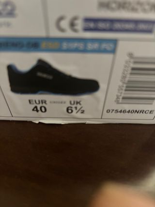 Zapatos de seguridad Sparco negros y azules